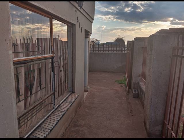 1 BEDROOM HOUSE FOR SALE IN KATLEHONG SOUTH